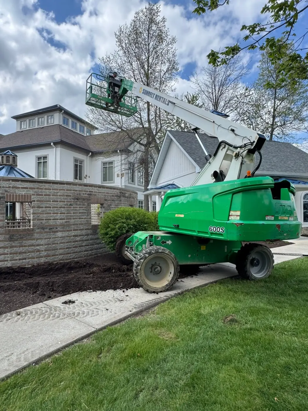 Manufacturer-certified roof installation in Cloverdale